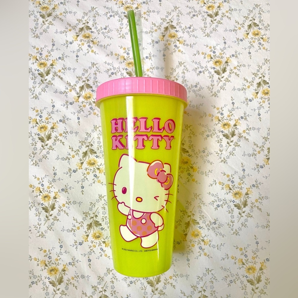 Hello Kitty Color Changing Tumbler